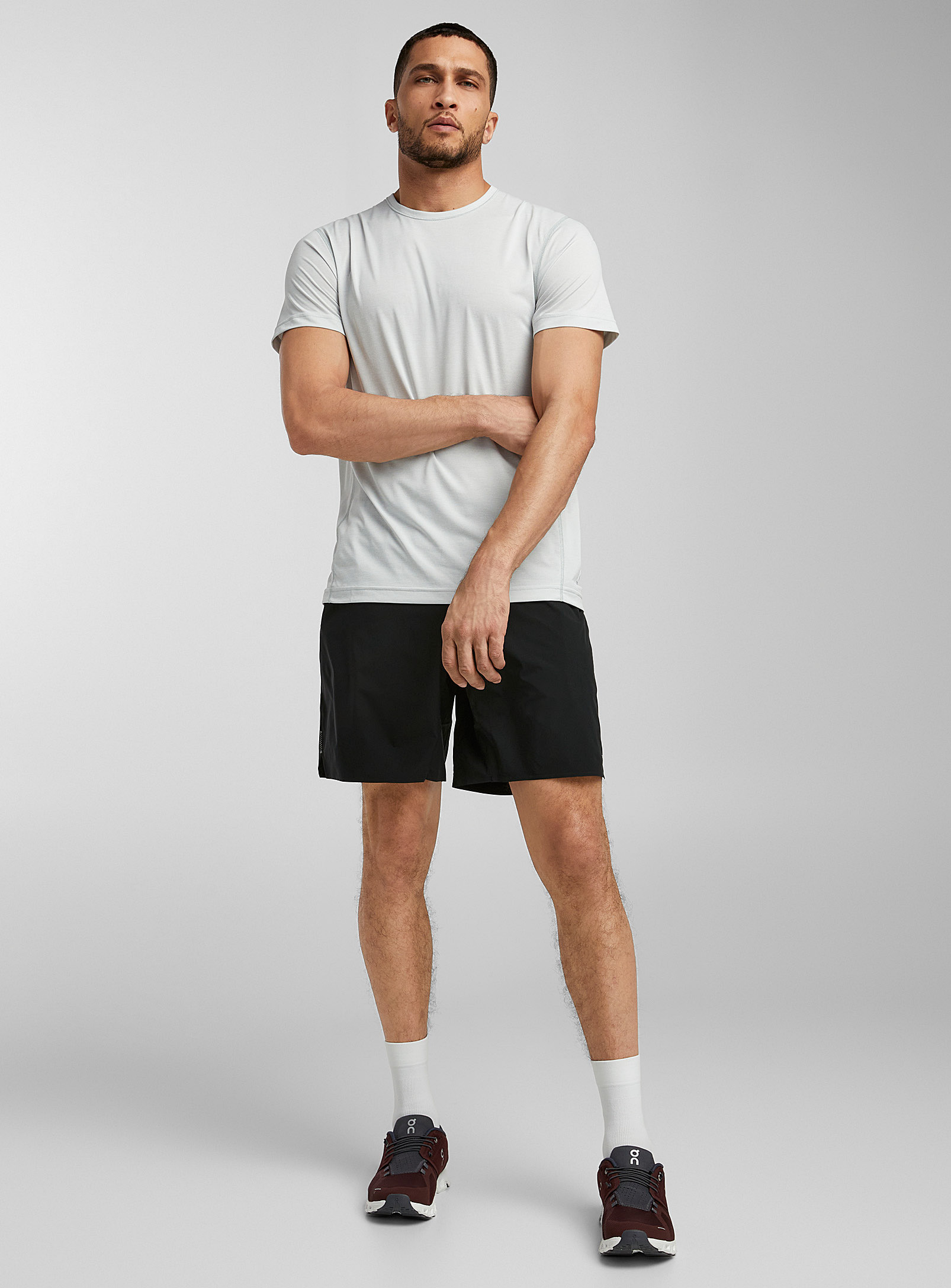 Reigning Champ 7 Wear-anywhere Training Short In Black