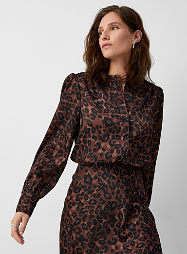 Contemporaine: La chemise satinée léopard nocturne Noir à motifs pour femme