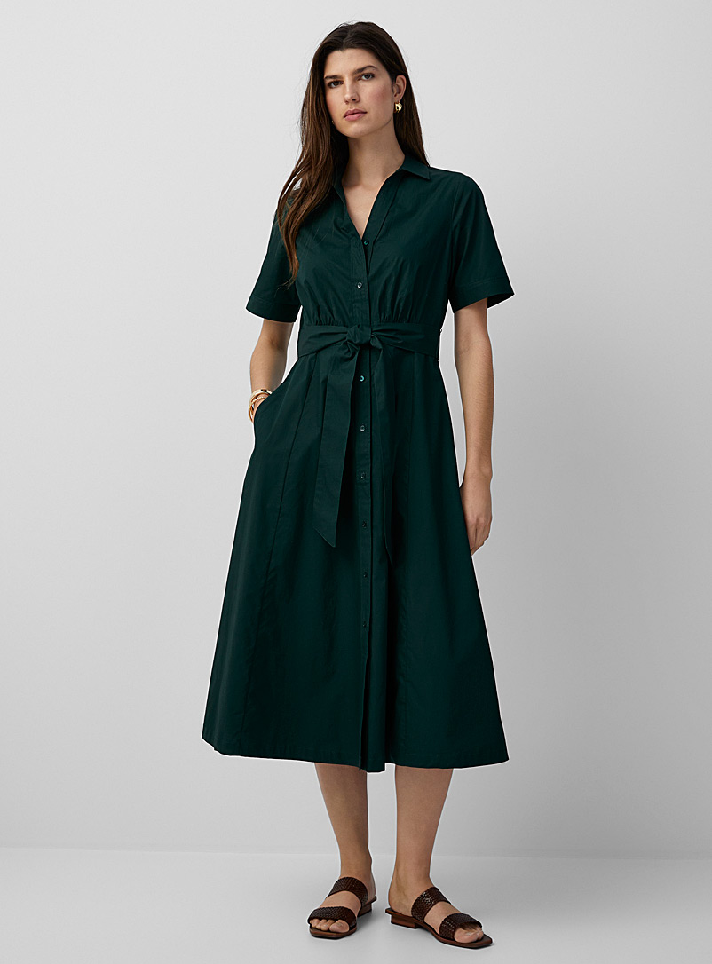 Contemporaine: La robe chemise ceinture nouée Vert foncé-mousse-olive pour femme