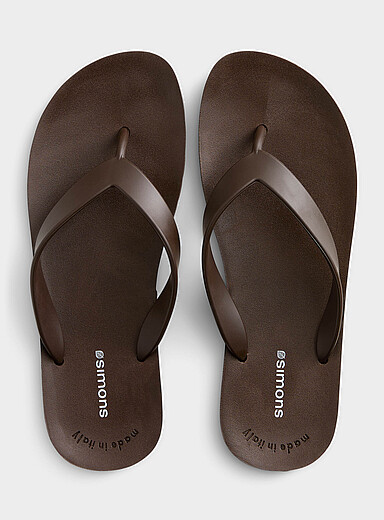 La sandale de plage &eacute;pur&eacute;e <b>Collection exclusive d'Italie</b>