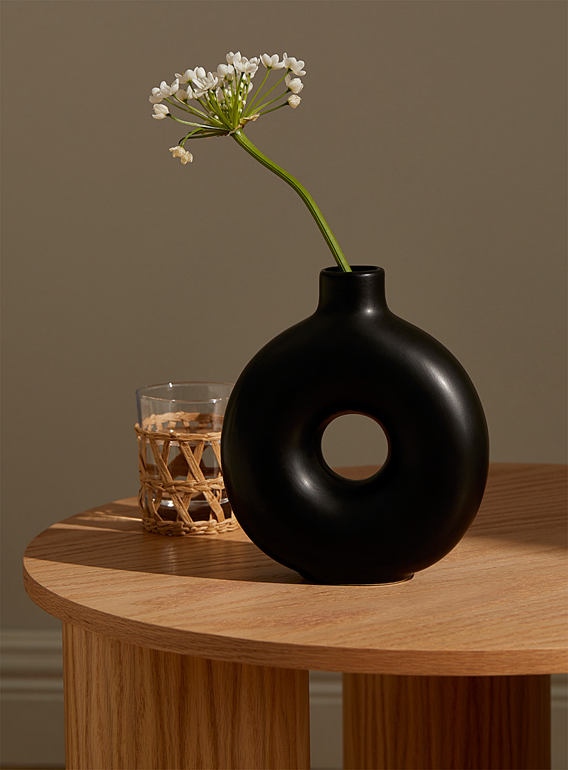Simons Maison Black Circular dolomite vase