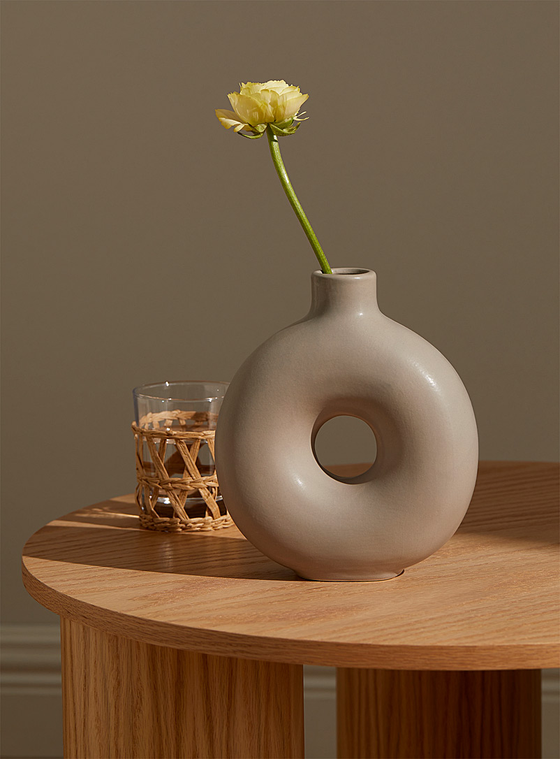 Simons Maison Ivory White Circular dolomite vase
