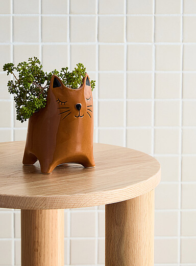 Brown kitty planter 2.5 in
