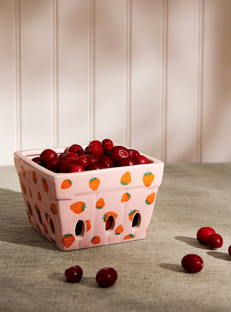 Simons Maison Pink Wild strawberries fruit drip bowl