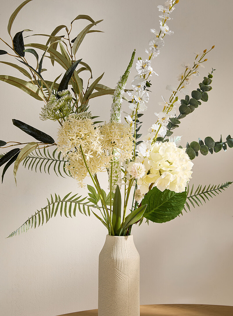 Simons Maison Patterned White Soft hydrangea artificial bouquet