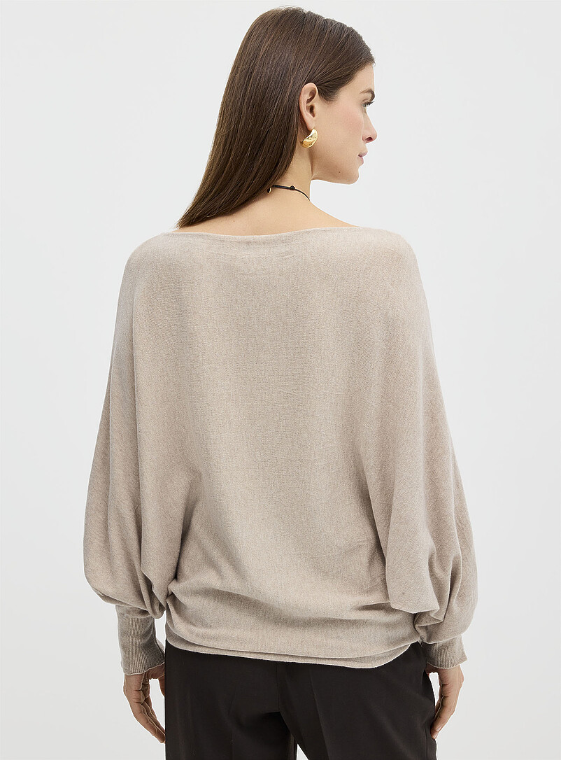 Contemporaine: Le chandail ample col bateau <b>Collection exclusive d'Italie</b> Chocolat - Espresso pour femme