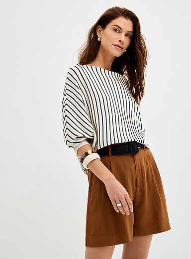 Contemporaine: Le chandail ample col bateau <b>Collection exclusive d'Italie</b> Orange &agrave; motifs pour femme