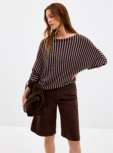 Loose boat-neck sweater <b>Exclusive collection from Italy</b>