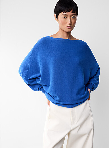 Le chandail ample col bateau <b>Collection exclusive d'Italie</b>