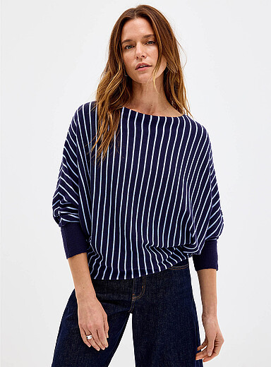 Contemporaine: Le chandail ample col bateau <b>Collection exclusive d'Italie</b> Orange &agrave; motifs pour femme