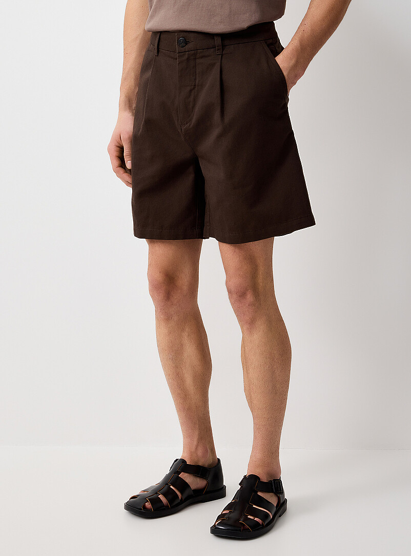 Le 31 Navy/Midnight Blue Pleated cotton-linen short <b>Inseam: 7" (18 cm)</b> for men