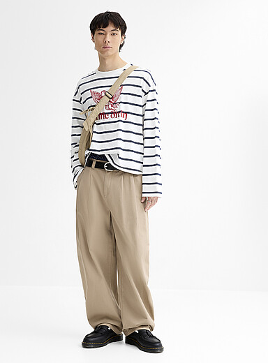 Le chino &agrave; plis twill bross&eacute; <b>Coupe Malasa&ntilde;a - Ballon</b>
