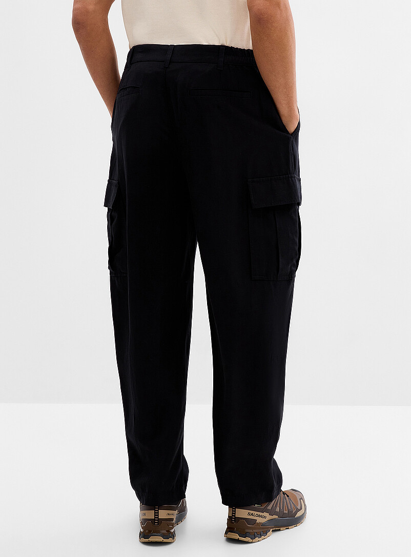 Le 31: Le pantalon cargo touche de lin <b>Coupe Madrid - Ballon</b> Noir pour homme