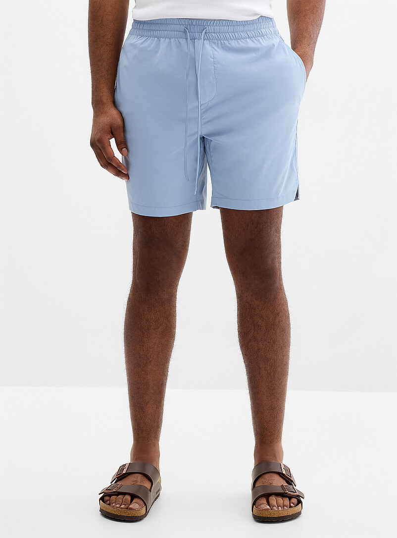 Le 31: Le short l&eacute;ger nylon extensible <b>Longueur d'entrejambe : 18 cm (7 po)</b> Noir pour homme