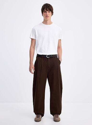 Djab Chocolate/Espresso Pleated brushed twill chinos <b>Malasa&ntilde;a fit - Barrel</b> for men