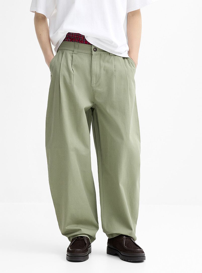 Brushed twill pleated chinos Malasaña fit - Barrel product image 2