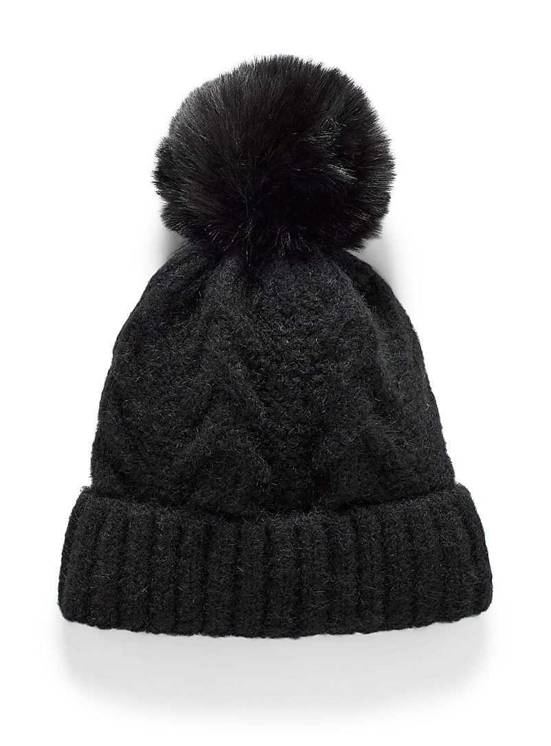 Simons Black Solid cable knit tuque for women