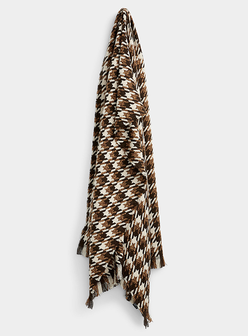 Simons Patterned Brown Sand-accent houndstooth scarf for women