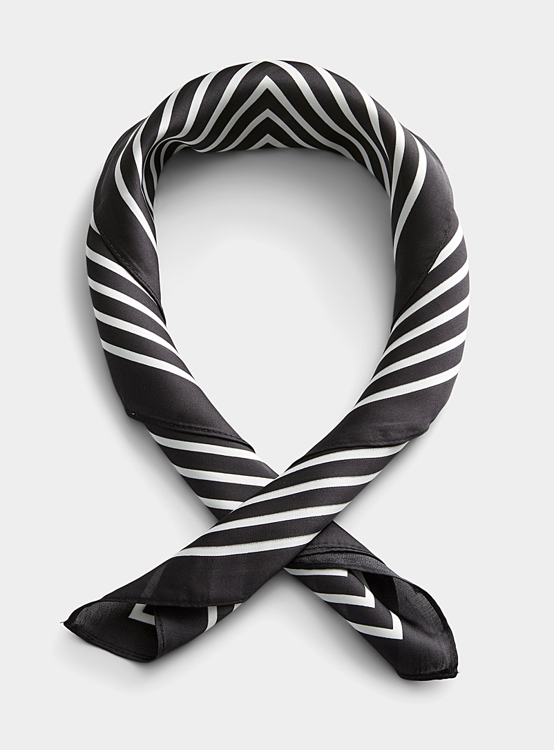 Simons: Le foulard carrés multipliés Noir à motifs pour femme