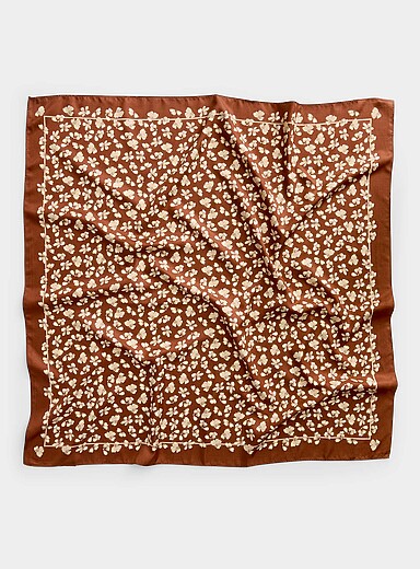 Mini-flower large satiny scarf