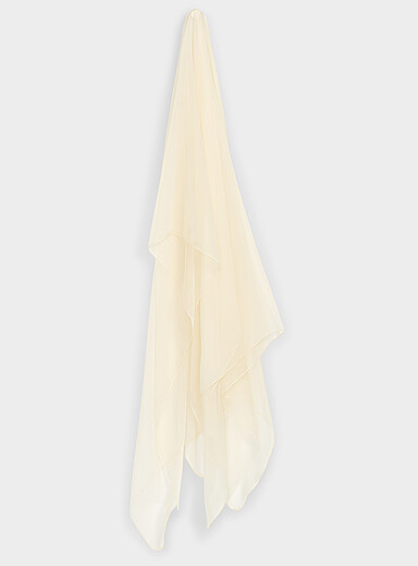 L'&eacute;charpe mousseline diaphane unie