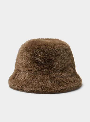 Faux-fur bucket hat