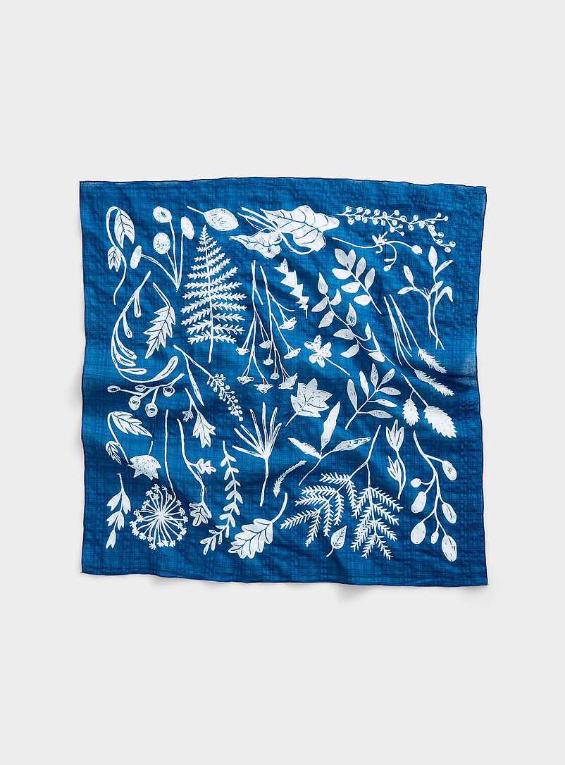 Tartan botanical sketch 100% cotton scarf product image (primary)