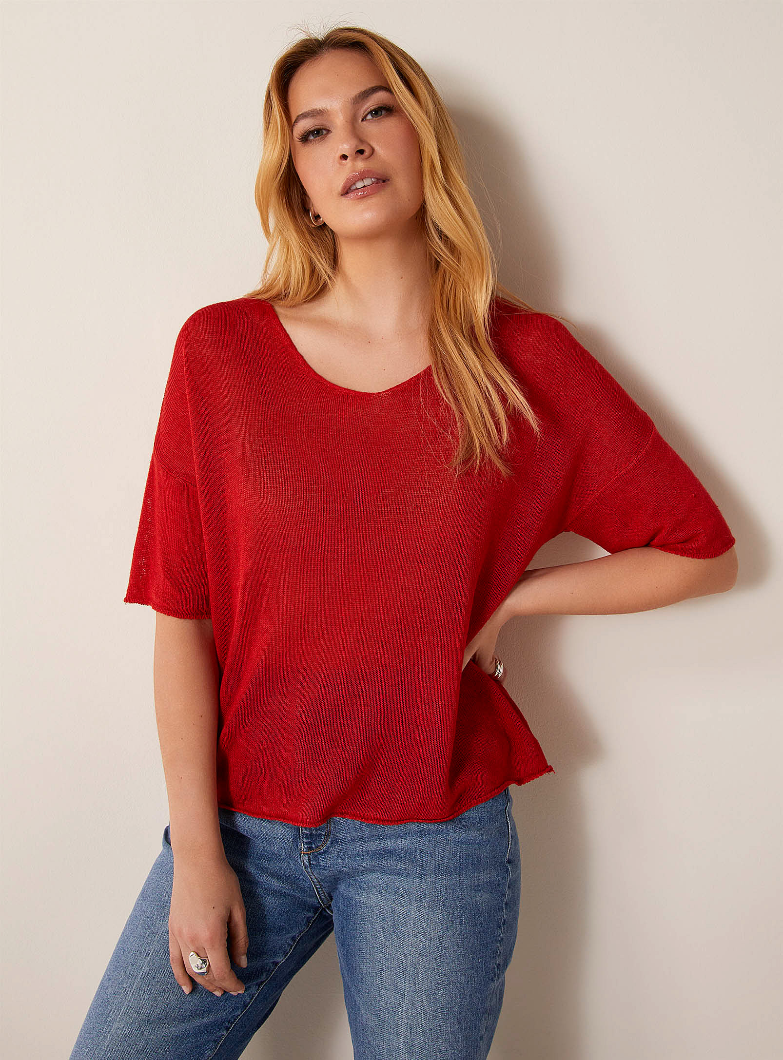 Contemporaine Loose And Flowy V-neck Sweater In Coral