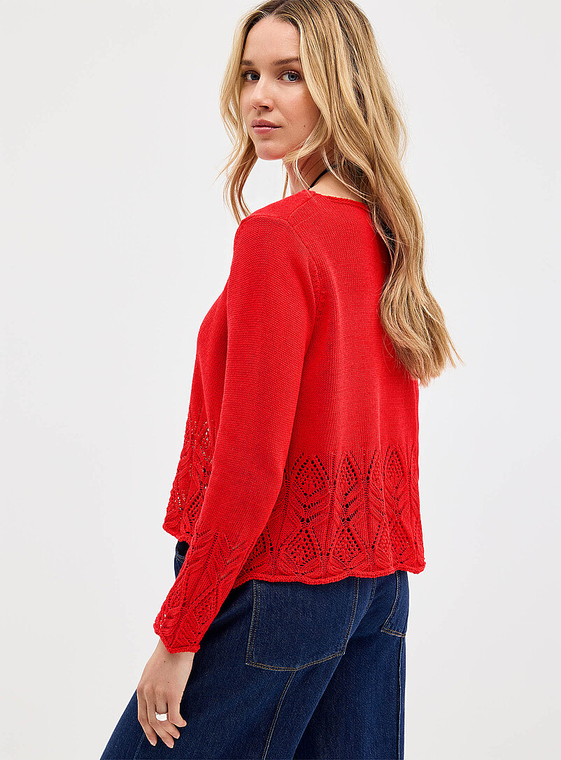 Contemporaine: Le chandail ajour&eacute; festonn&eacute; manches cloche <b>Collection exclusive d'Italie</b> Rouge pour femme