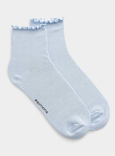 Solid lettuce-trim ankle socks