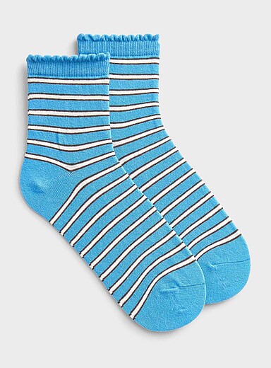Scalloped-hem striped ankle socks