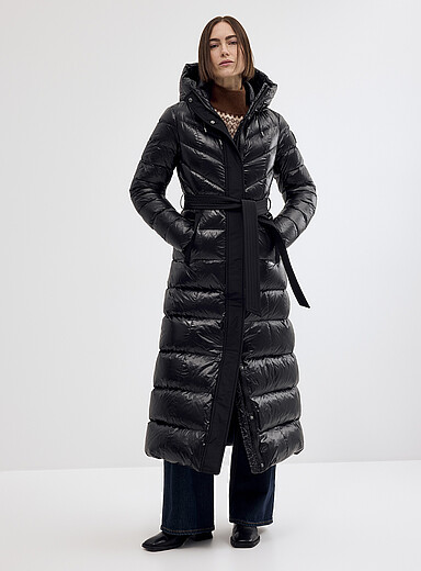 Mackage: Le long manteau matelass&eacute; fini lustr&eacute; Calina Noir pour femme