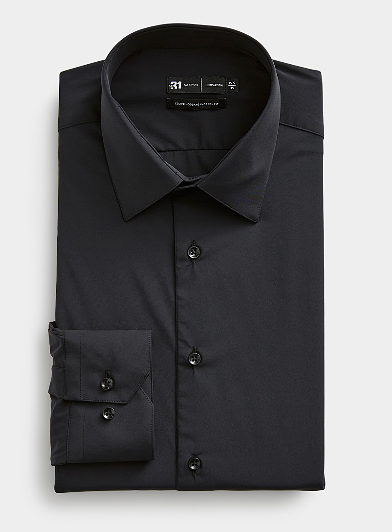 Le 31: La chemise extensible unie Coupe moderne <b>Collection Innovation</b> Noir pour homme