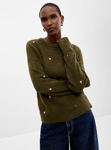 Contemporaine Pine/Bottle Green Small embroidered flowers plush sweater for women