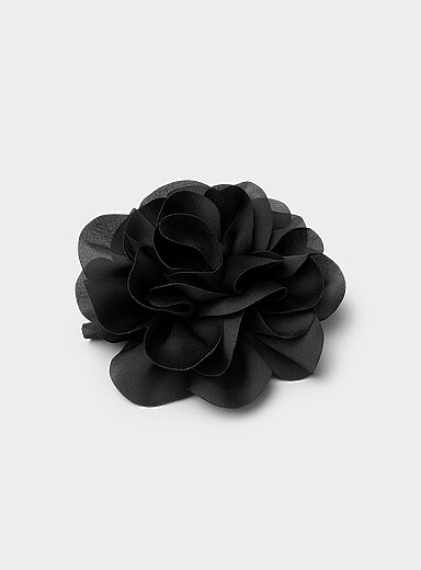 Dome flower brooch