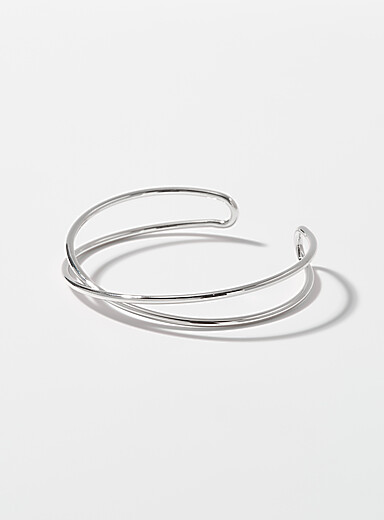 Le bracelet jonc ouvert crois&eacute;