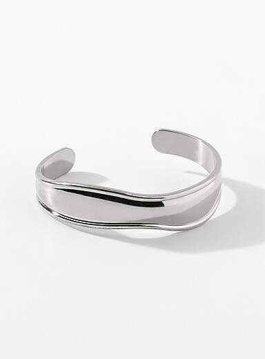 Le bracelet jonc ouvert sinueux