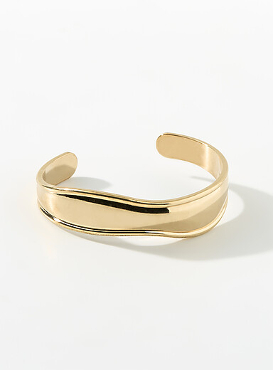Sinuous open bangle