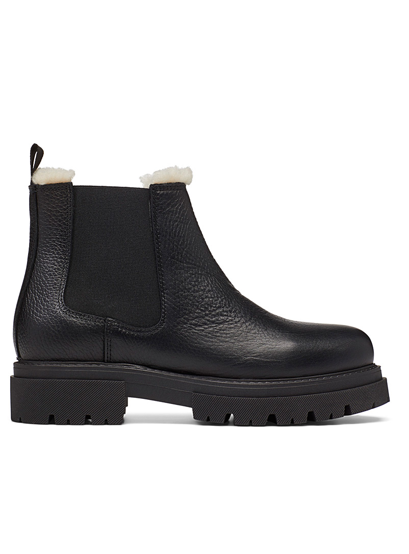 Notched-sole winter Chelsea boots 