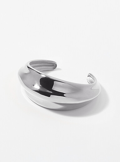 Sculpted open bangle <b>Exclusive Simons x Twenty Compass collection</b>