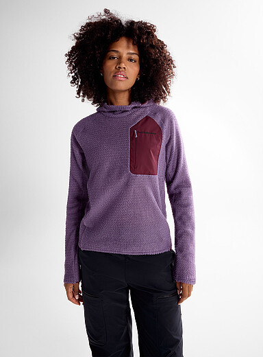 Peak Performance: Le sweat &agrave; capuche ultradoux Freelight Polartec<sup><small>MD</small></sup> Alpha<sup><small>MC</small></sup> Aubergine - Prune pour femme