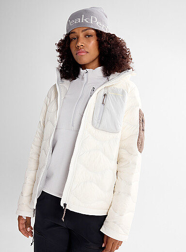 Peak Performance Ivory/Cream Beige Helium utility hooded quilted jacket for women