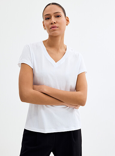 Soft jersey V-neck T-shirt