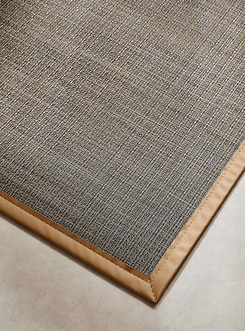 Simons Maison: Le petit tapis antid&eacute;rapant chin&eacute; Voir nos formats offerts Brun