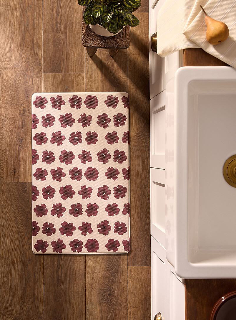 Burgundy flowers kitchen mat 46 x 76 cm product image (primary)