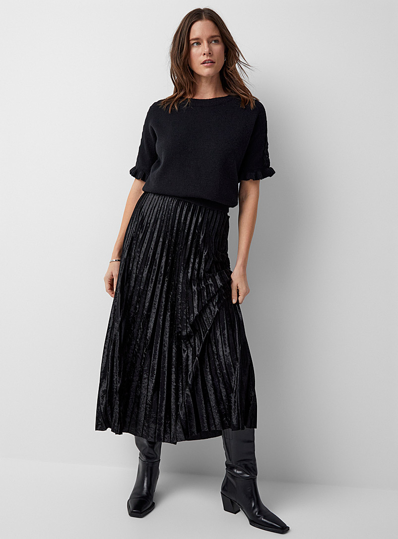 Contemporaine Black Shimmering pleated velvet skirt for women
