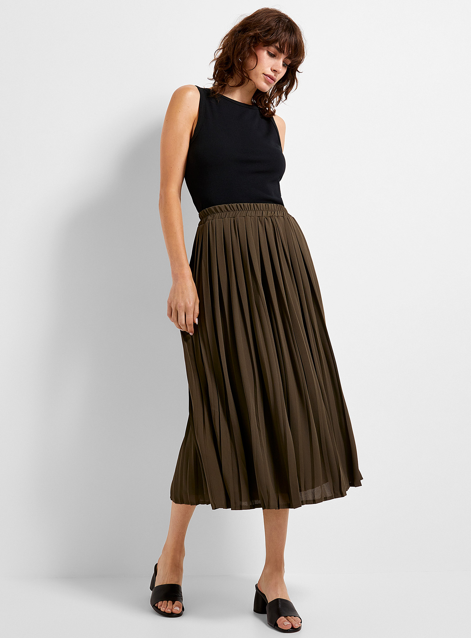 Contemporaine Lightweight Wrinkled Chiffon Midi Skirt In Khaki/sage/olive