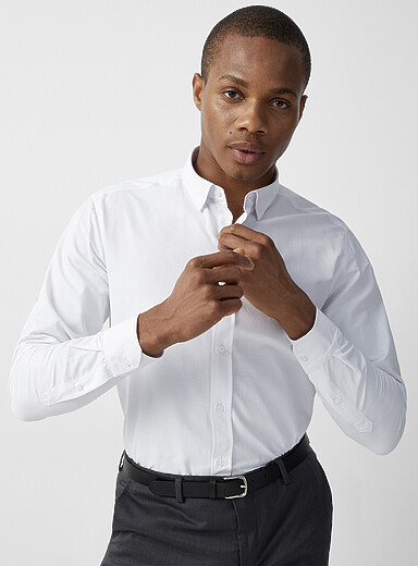 La chemise jacquard ton sur ton <b>Coupe moderne</b>