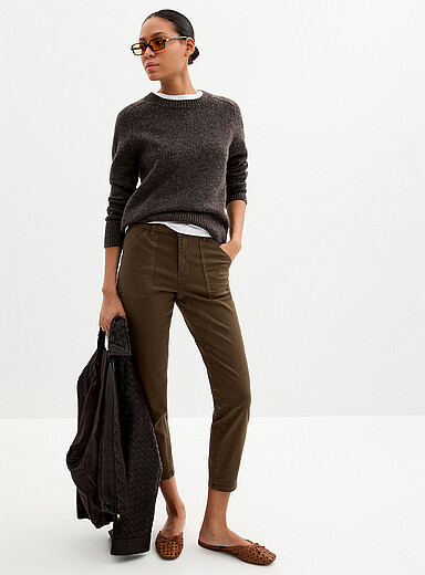 Le jean tr&egrave;s extensible poches plaqu&eacute;es Olivia <b>Coupe : jambe ajust&eacute;e, taille r&eacute;guli&egrave;re</b>