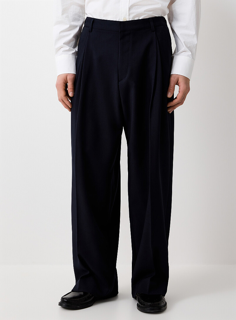 Le 31 Black Loose pleated comfort-waist pant <b>Imported from Seoul</b> for men